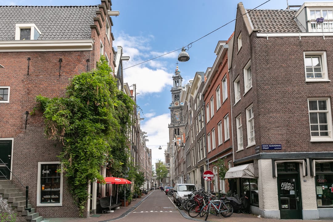 Photo 37 of Bloemstraat 40