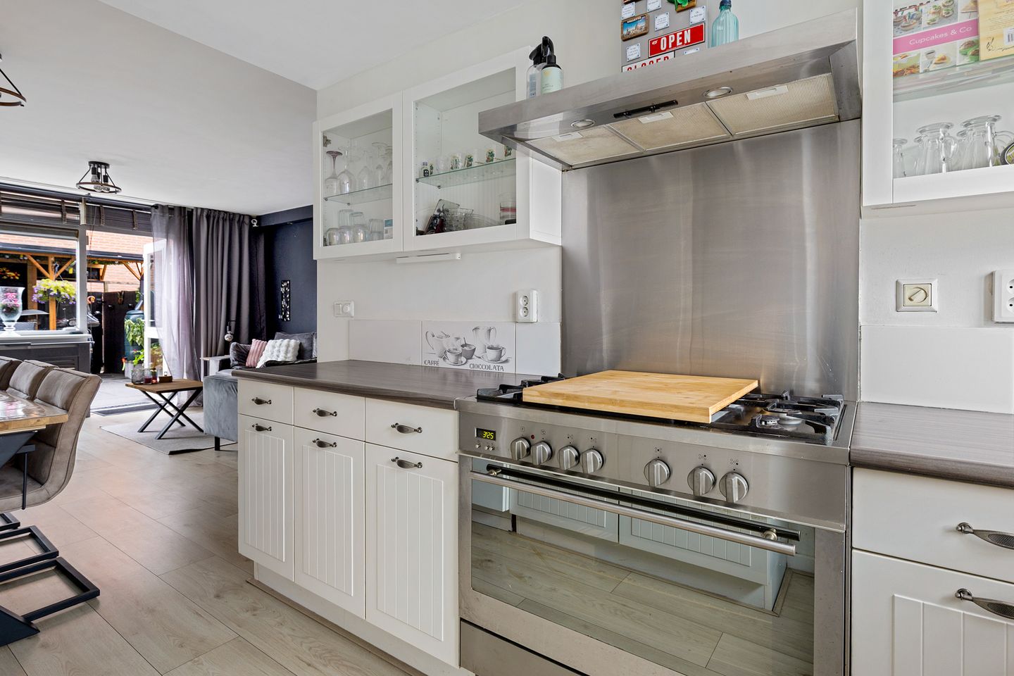 Photo 10 of Van Oosterwijk Bruynstraat 1-L