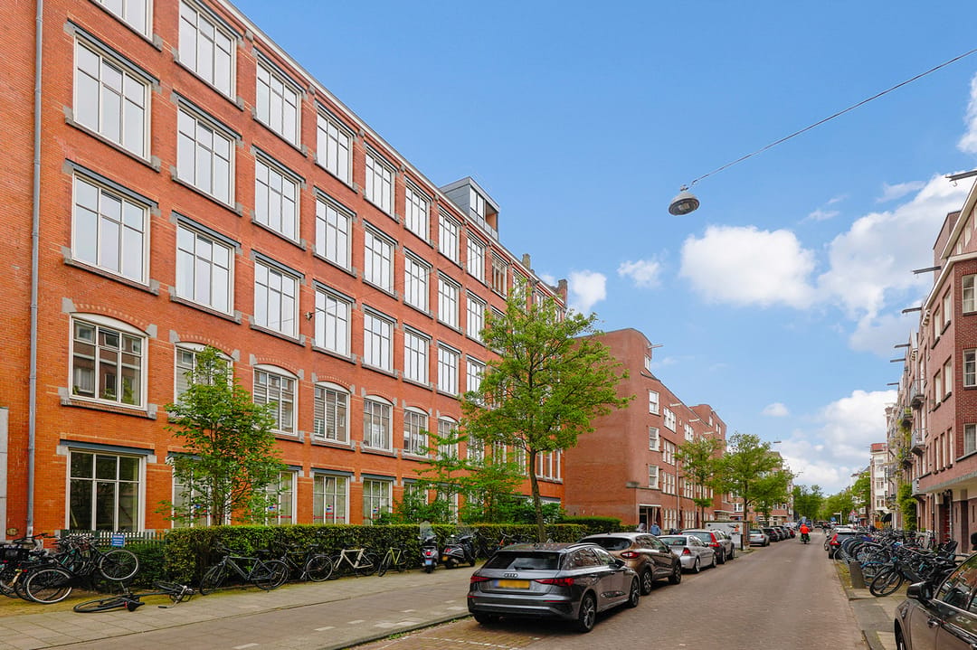 Foto 23 van Ruysdaelstraat 49-F8