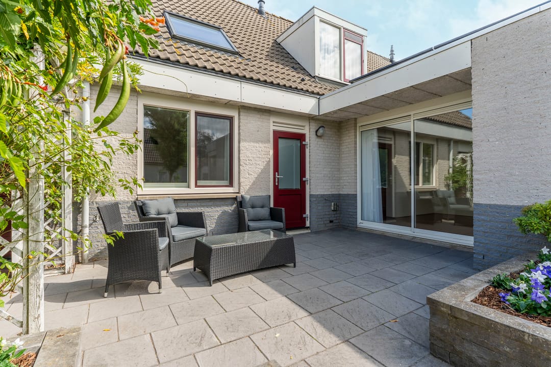 Photo 38 of Asterstraat 24