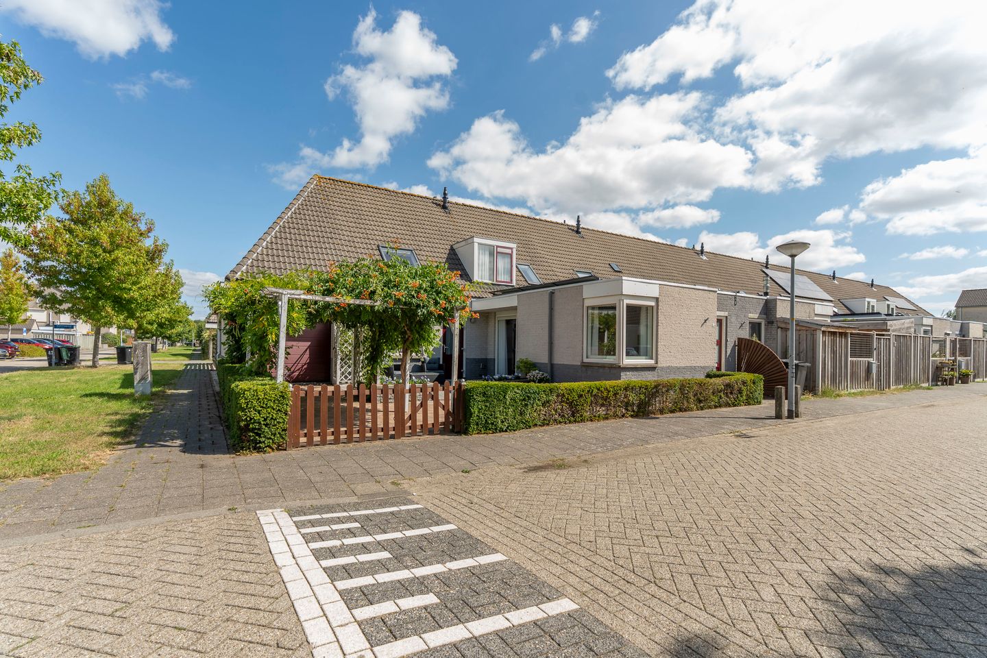 Photo 40 of Asterstraat 24