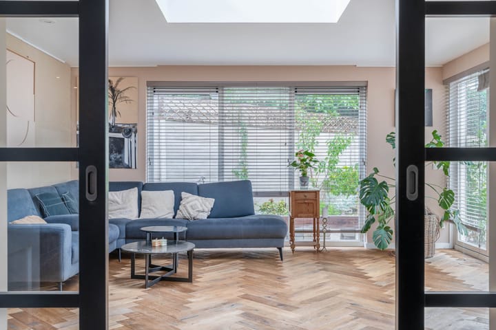 Hoekwoning te koop: Vinkendwarsstraat 16, Hillegom