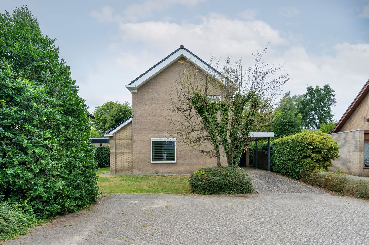 Photo 1 of Laan van het Kwekebos 334