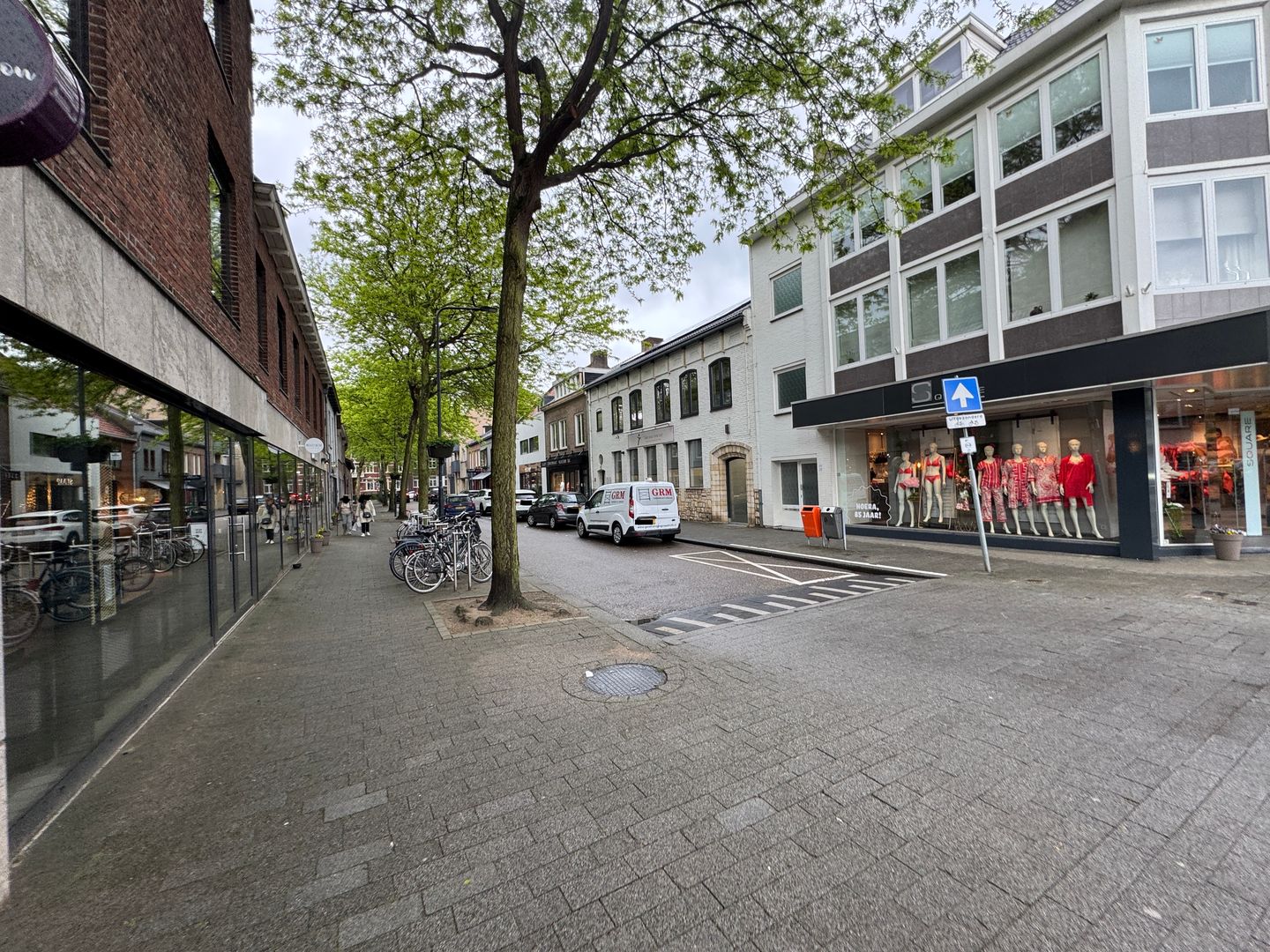 View photo 2 of Marktstraat 30
