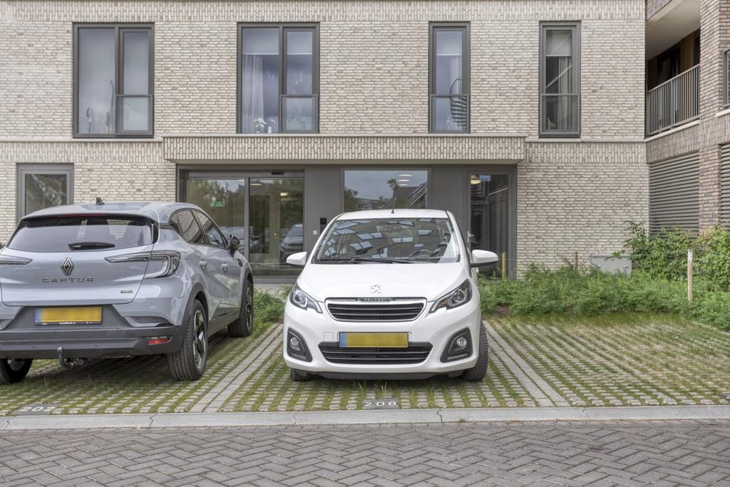 Photo 37 of Beemdkroon 208