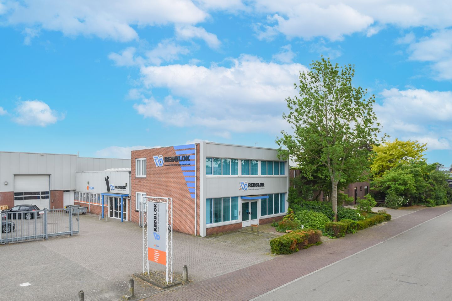 View photo 1 of Bellstraat 4