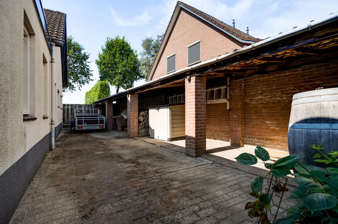 Photo 58 of Antoniusstraat 30