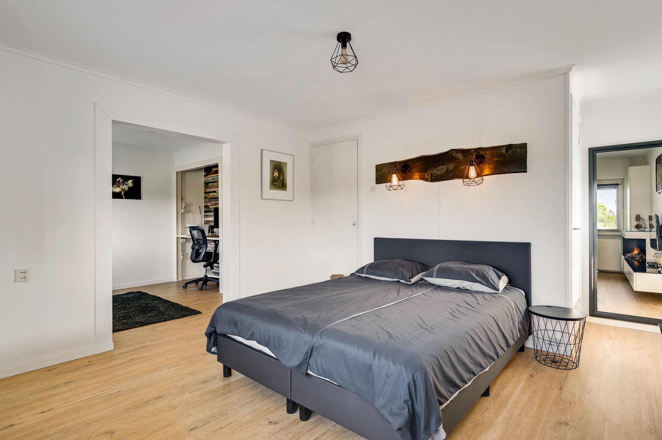 Photo 42 of Antoniusstraat 30