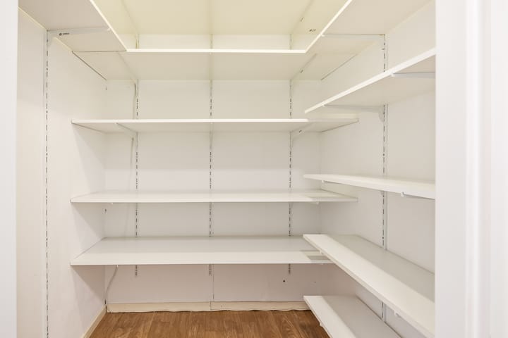 Tussenwoning te koop: Kamelenhof 3, Almere