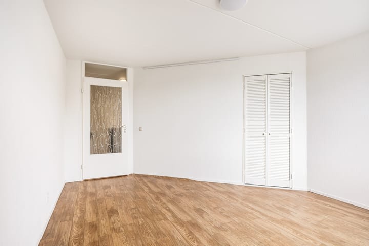 Tussenwoning te koop: Kamelenhof 3, Almere