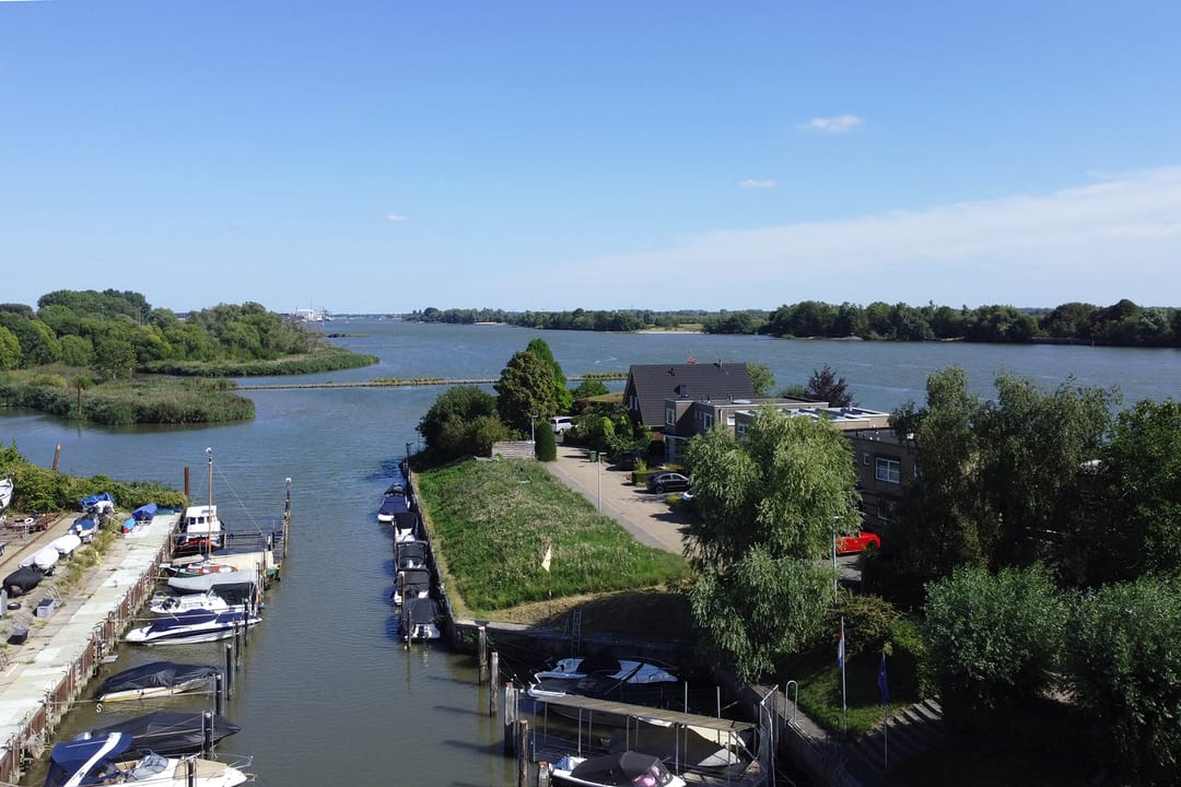 Foto 2 van Rivierdijk 6