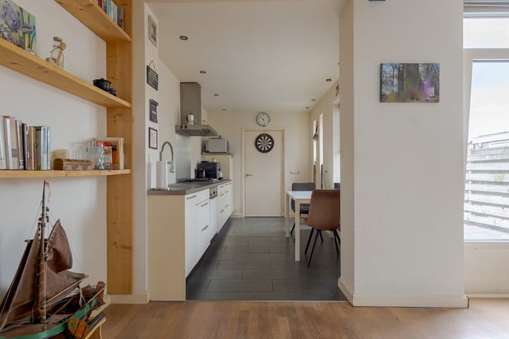 Tussenwoning te koop: Schepenlaan 11, Roden