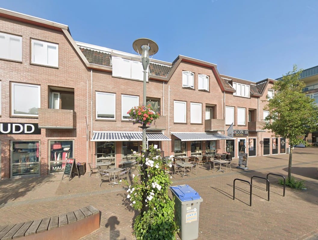 View photo 1 of Raadhuisstraat 1