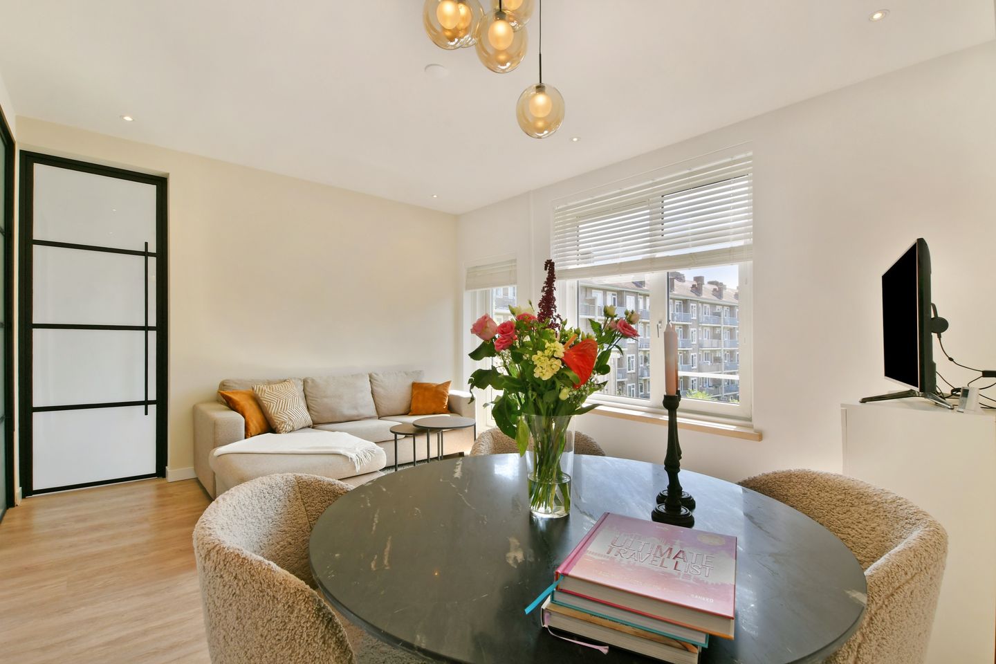 Photo 5 of Ariana Nozemanstraat 13-2