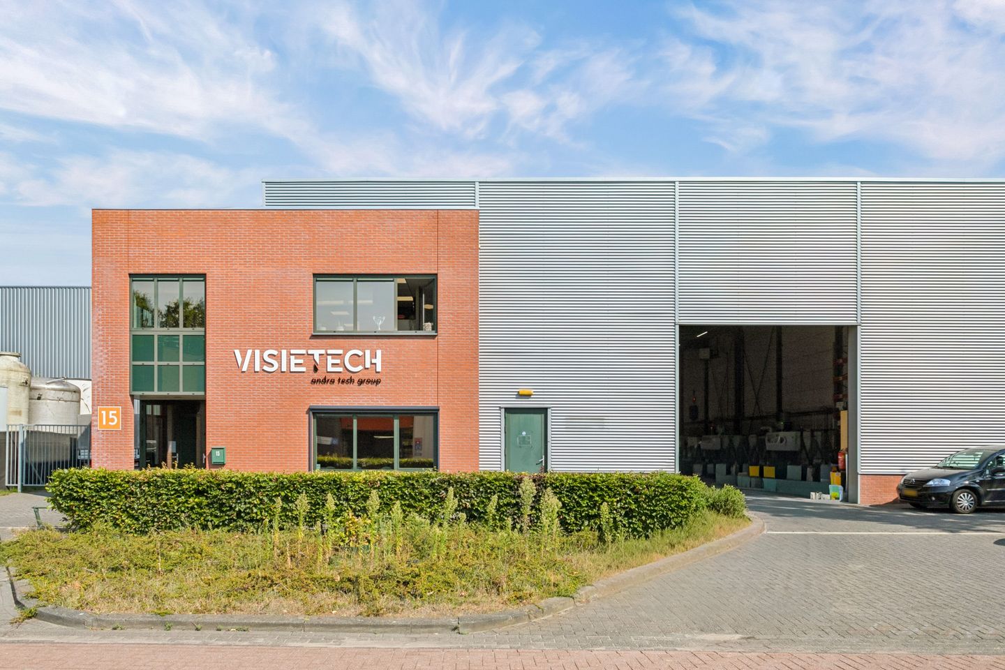 Bekijk foto 1 van Voltaweg 15