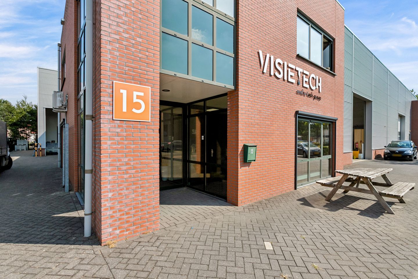 Bekijk foto 3 van Voltaweg 15