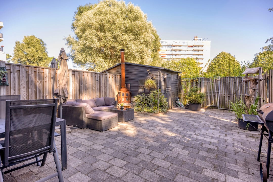 Photo 22 of Du Perronstraat 7