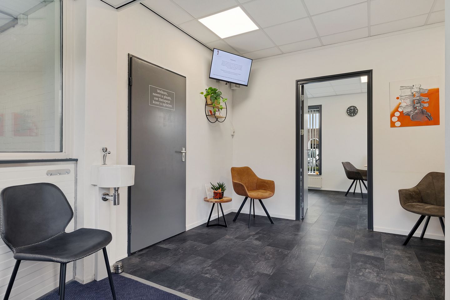 Photo 59 of Dr HAW van der Vechtlaan 32