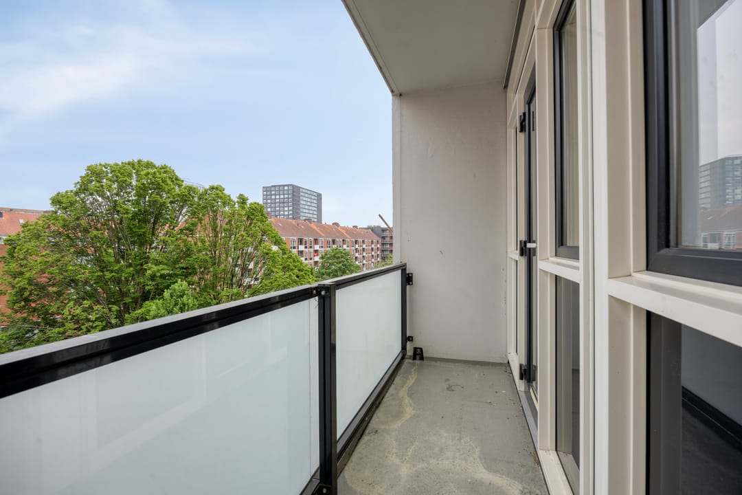Photo 11 of Jan Mankesstraat 62-3