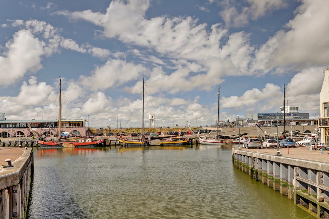 Photo 31 of Zuiderhaven 37