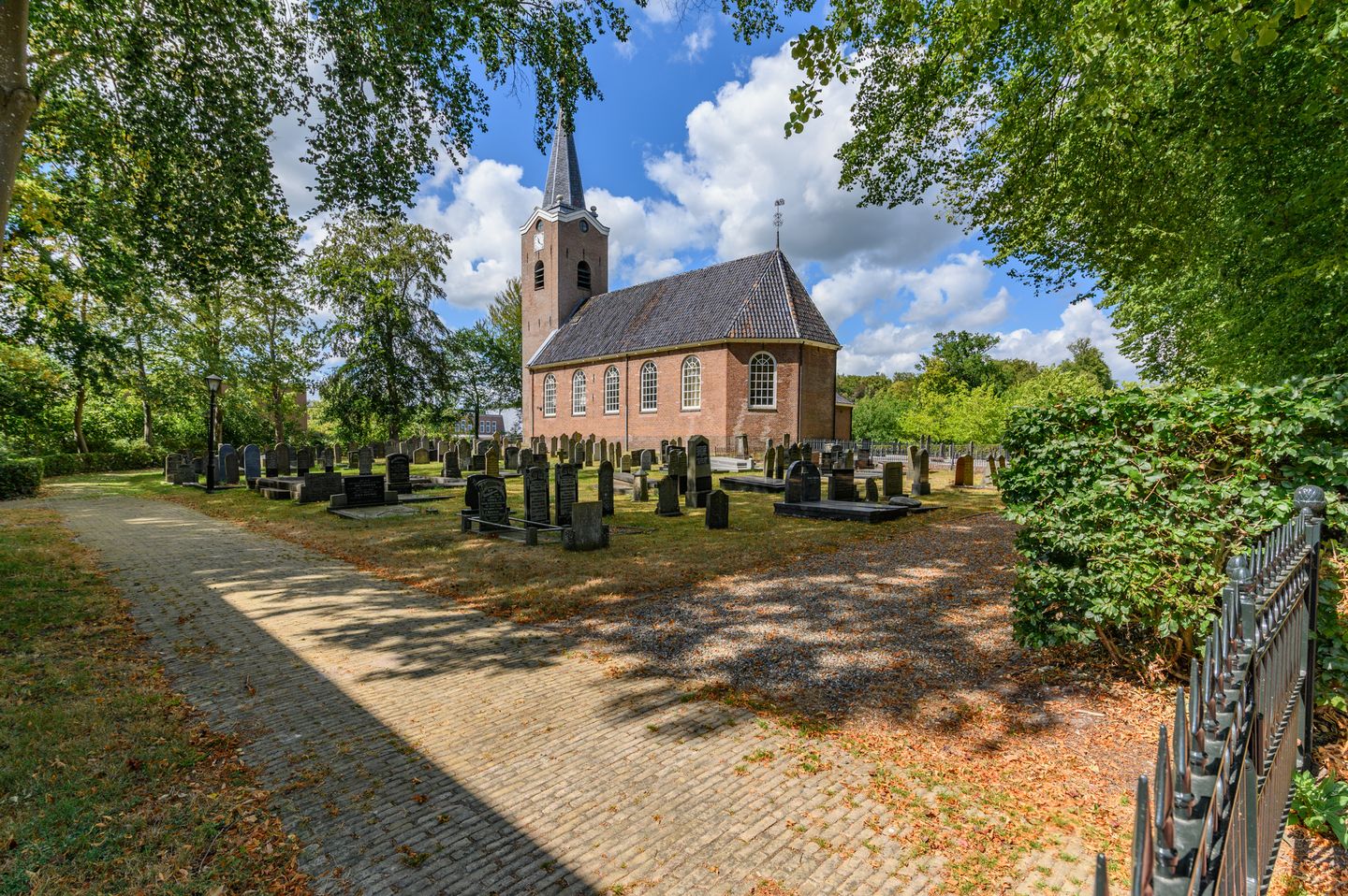 Photo 34 of Van Lyndenlaan 4