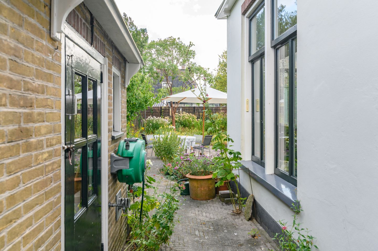 Photo 14 of Van Lyndenlaan 4