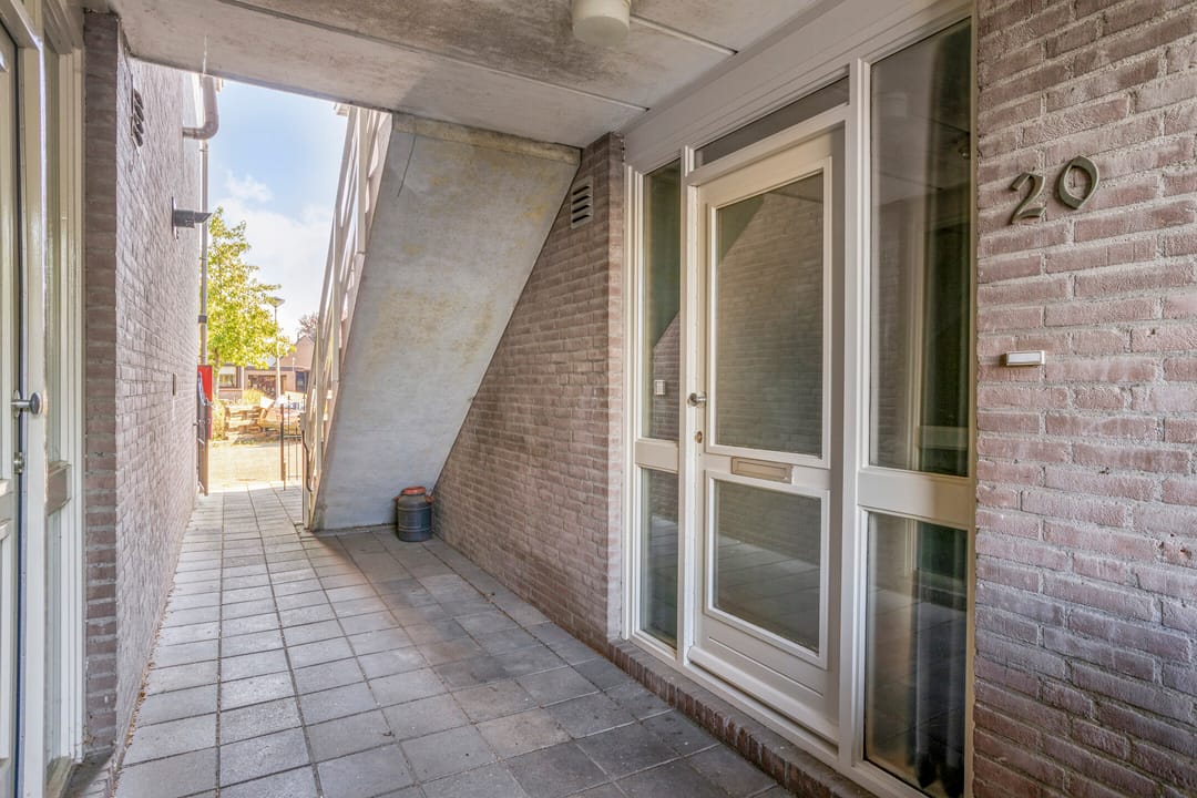 Photo 7 of J. van Oldenbarneveldtstraat 20