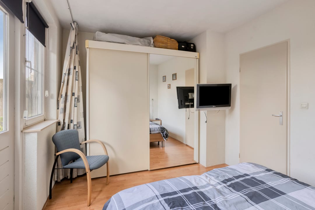 Photo 17 of J. van Oldenbarneveldtstraat 20
