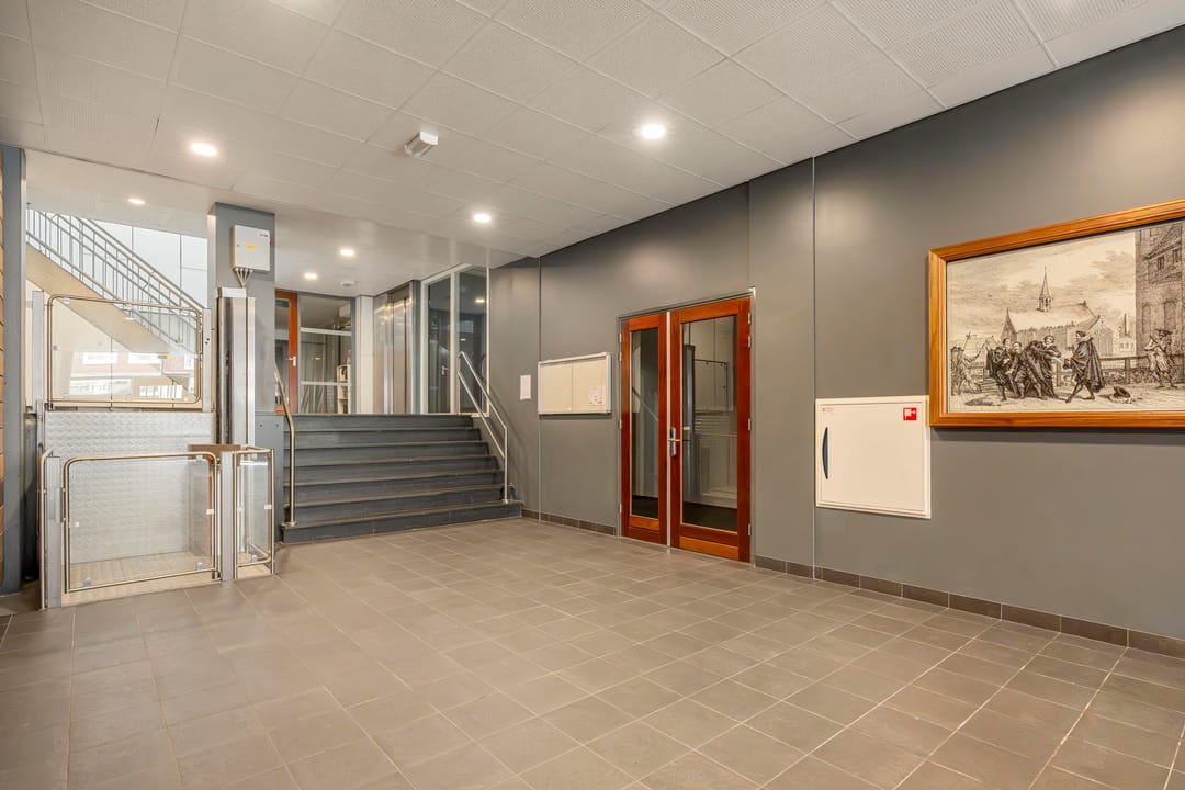 Photo 38 of Van Oldenbarneveldtstraat 54-T