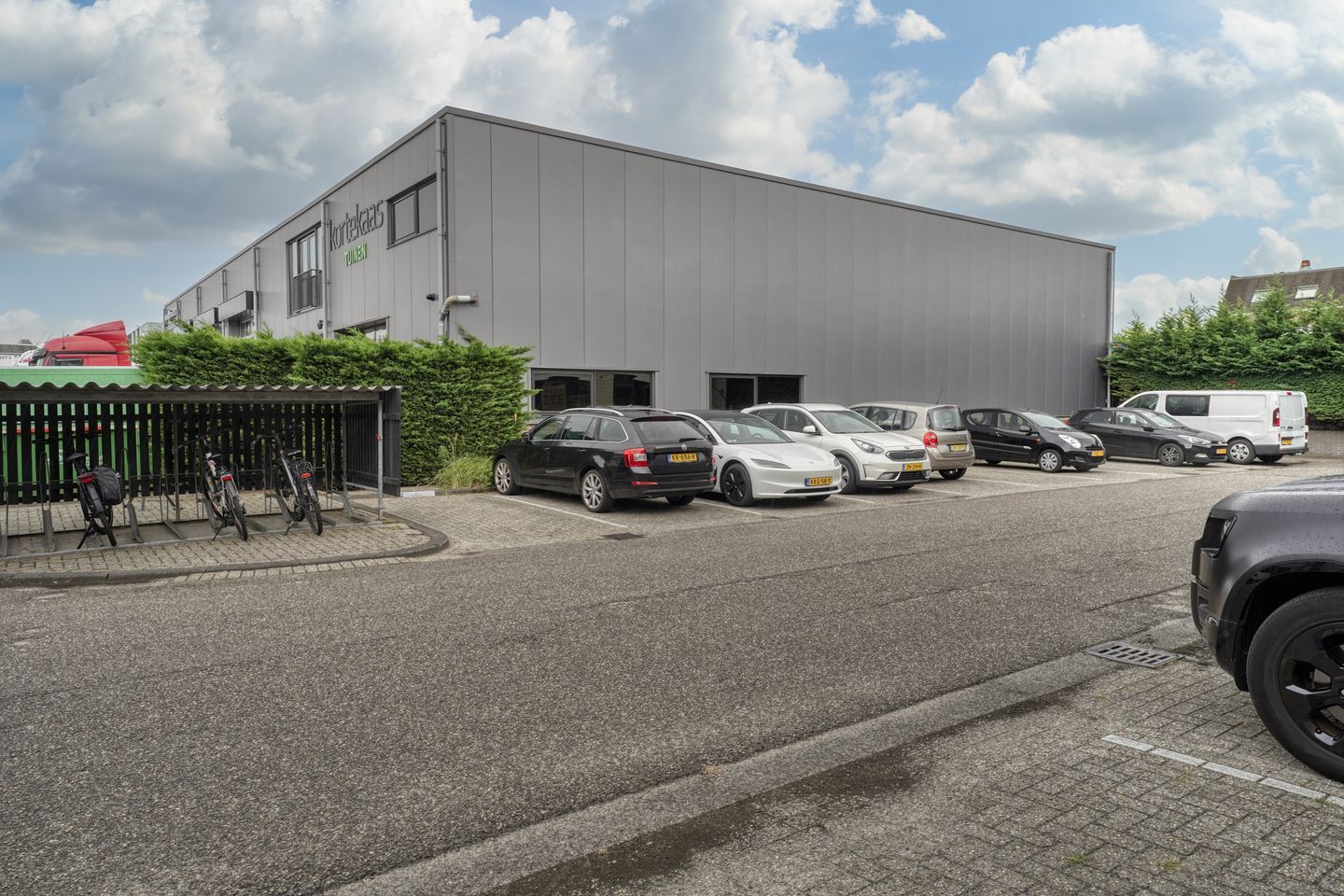 View photo 2 of Laan van Verhof 8
