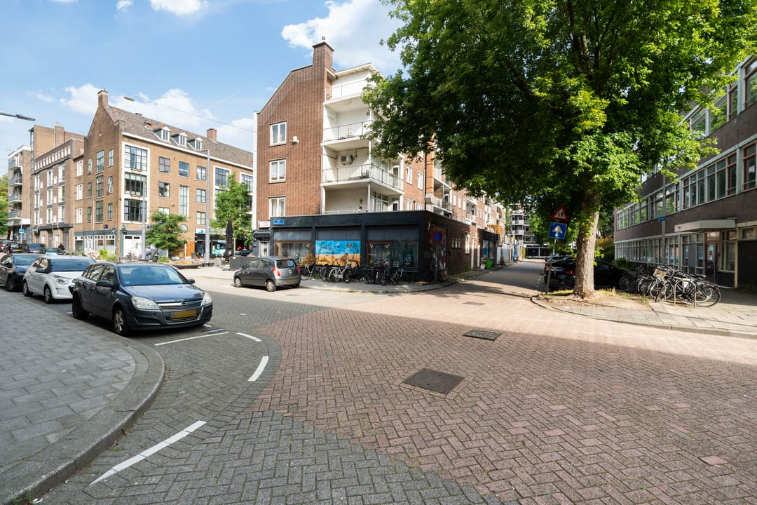 Foto 46 van Jonker Fransstraat 98-B