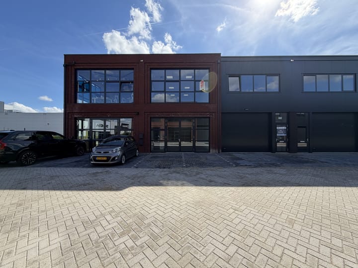 Krakau 8, Barendrecht
