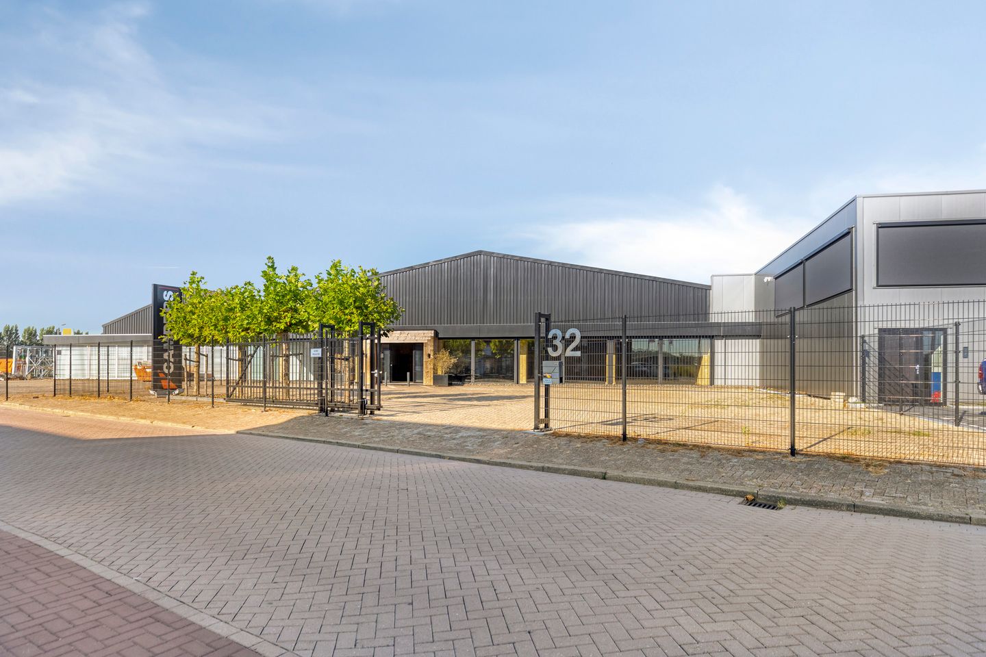 Bekijk foto 1 van Nijverheidsstraat 32