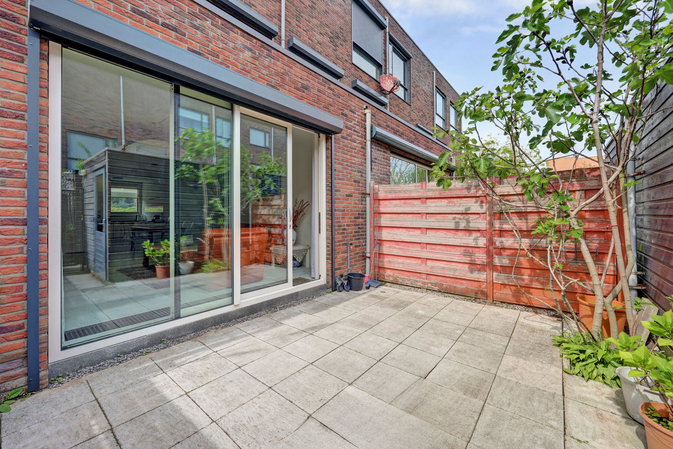 Photo 27 of Moltzerstraat 8