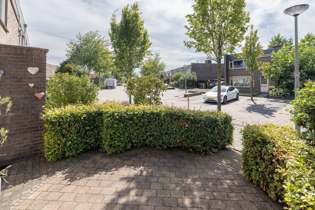 Foto 41 van Korenbloemstraat 17