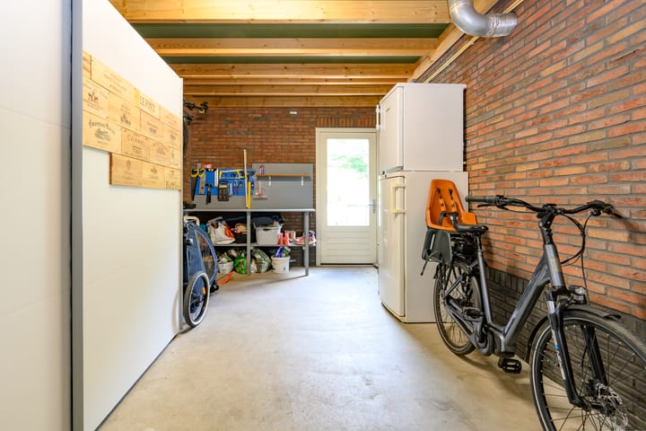 Twee-onder-één-kap te koop: Loevenich 4, Leuvenheim
