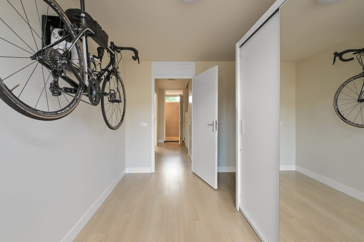 Tussenwoning te koop: Weegbreestraat 60, Alphen Aan Den Rijn