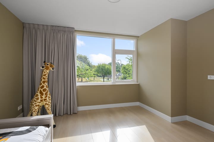 Tussenwoning te koop: Weegbreestraat 60, Alphen Aan Den Rijn
