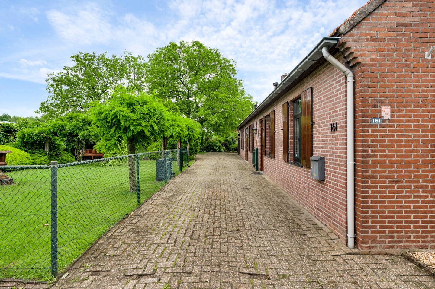 Foto 44 van Maaseikerweg 161