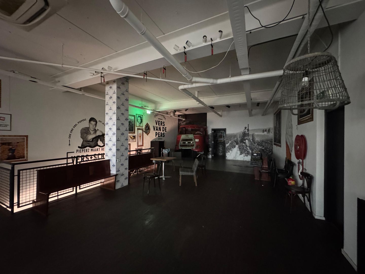 View photo 5 of Jan van Hooffstraat 3