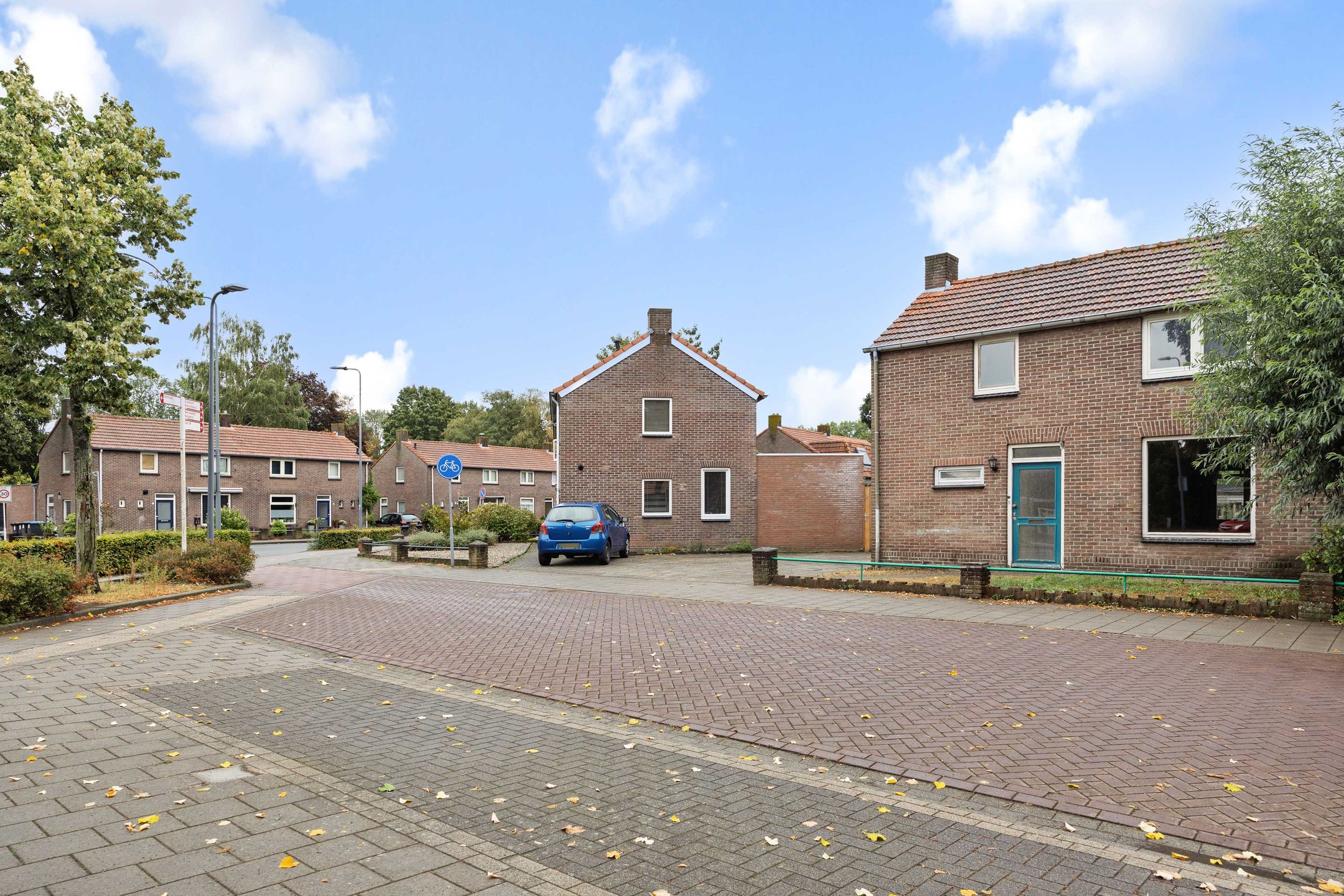 Foto 27 van Burg. Nieuwenhuijzenstraat 53
