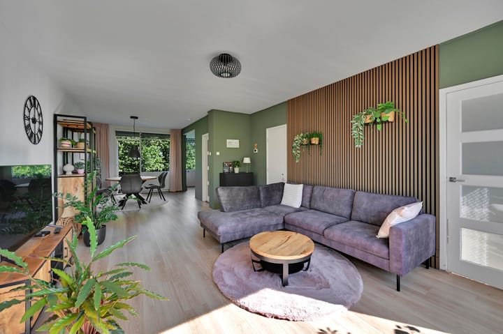 Appartement te koop: van Leeuwenstraat 110, Voorburg