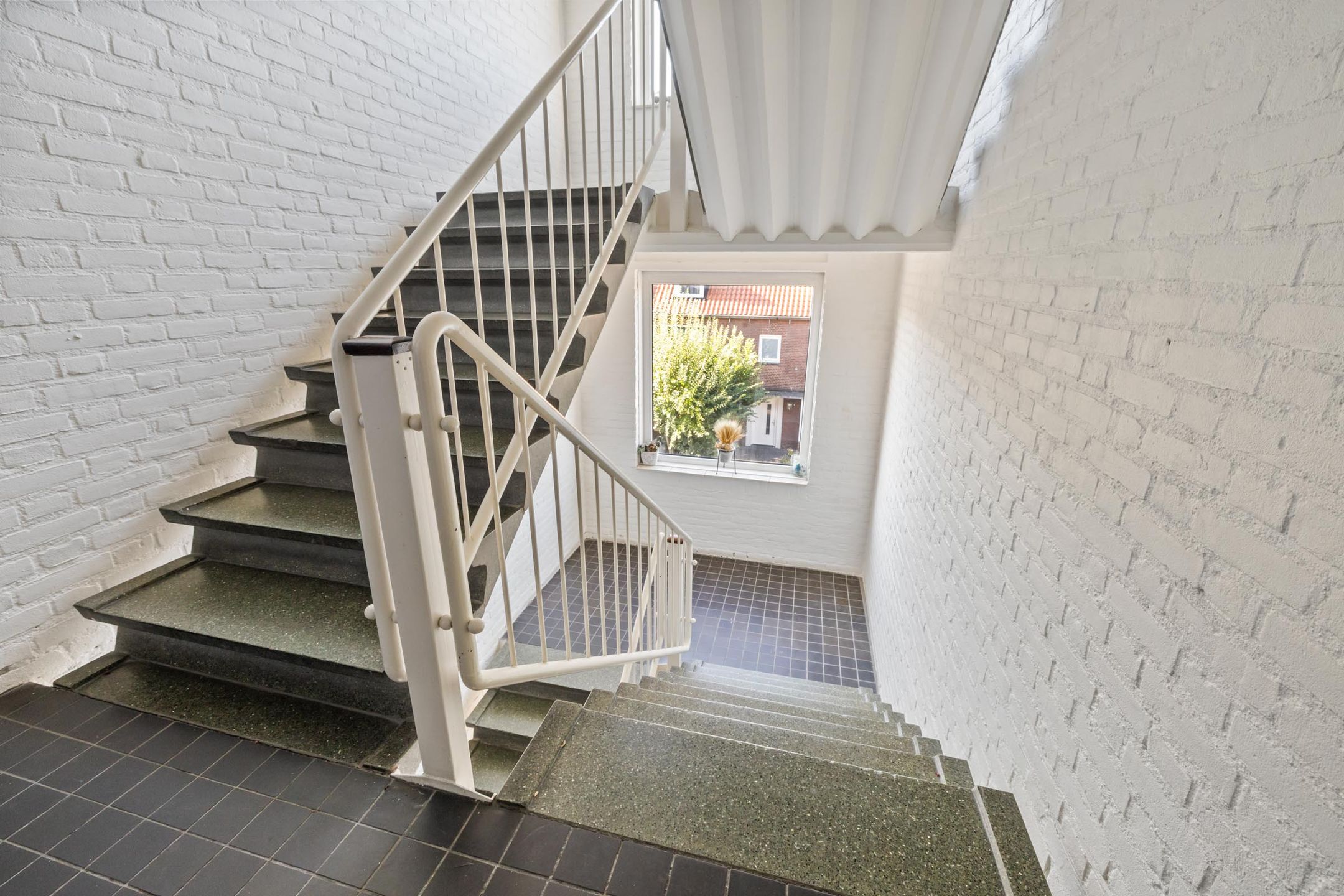 Photo 12 of Robijnstraat 19-A