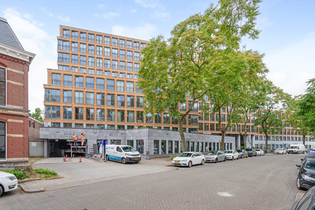 Photo 2 of Van Vollenhovenstraat 3-111