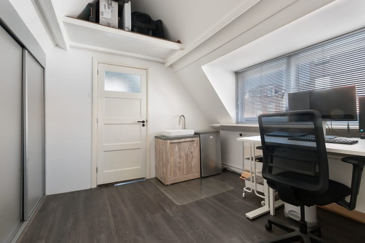 Tussenwoning te koop: Lombokstraat 2, Dordrecht