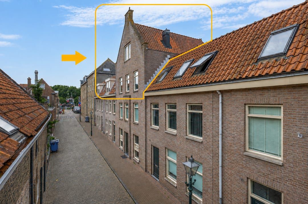 Photo 1 of Queenboroughstraat 21