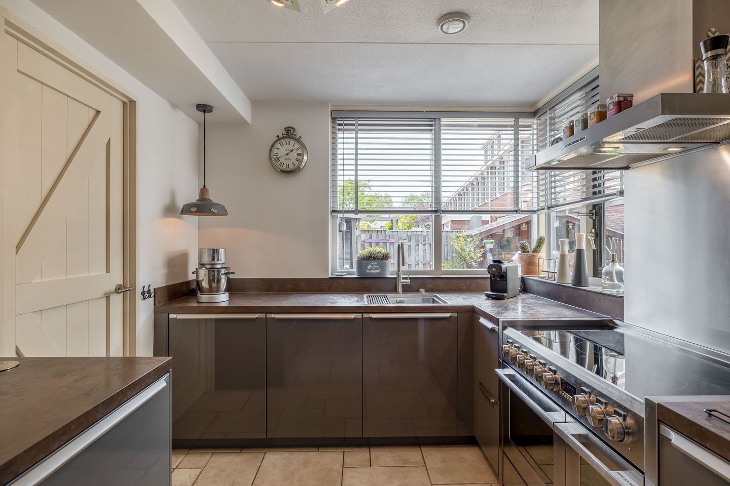 Photo 10 of Rondostraat 68