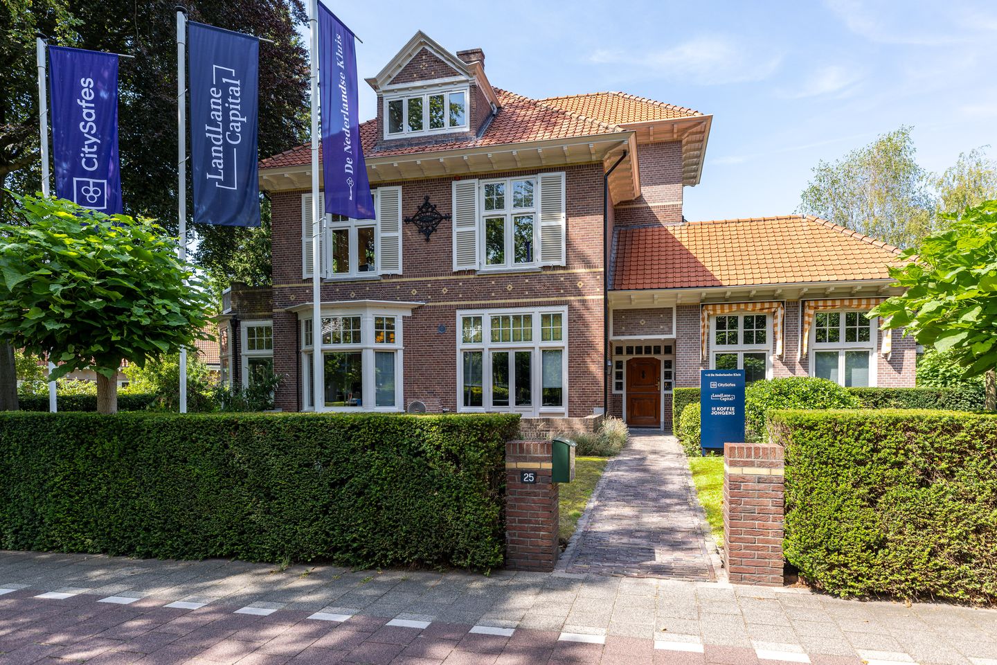View photo 1 of Brediusweg 25