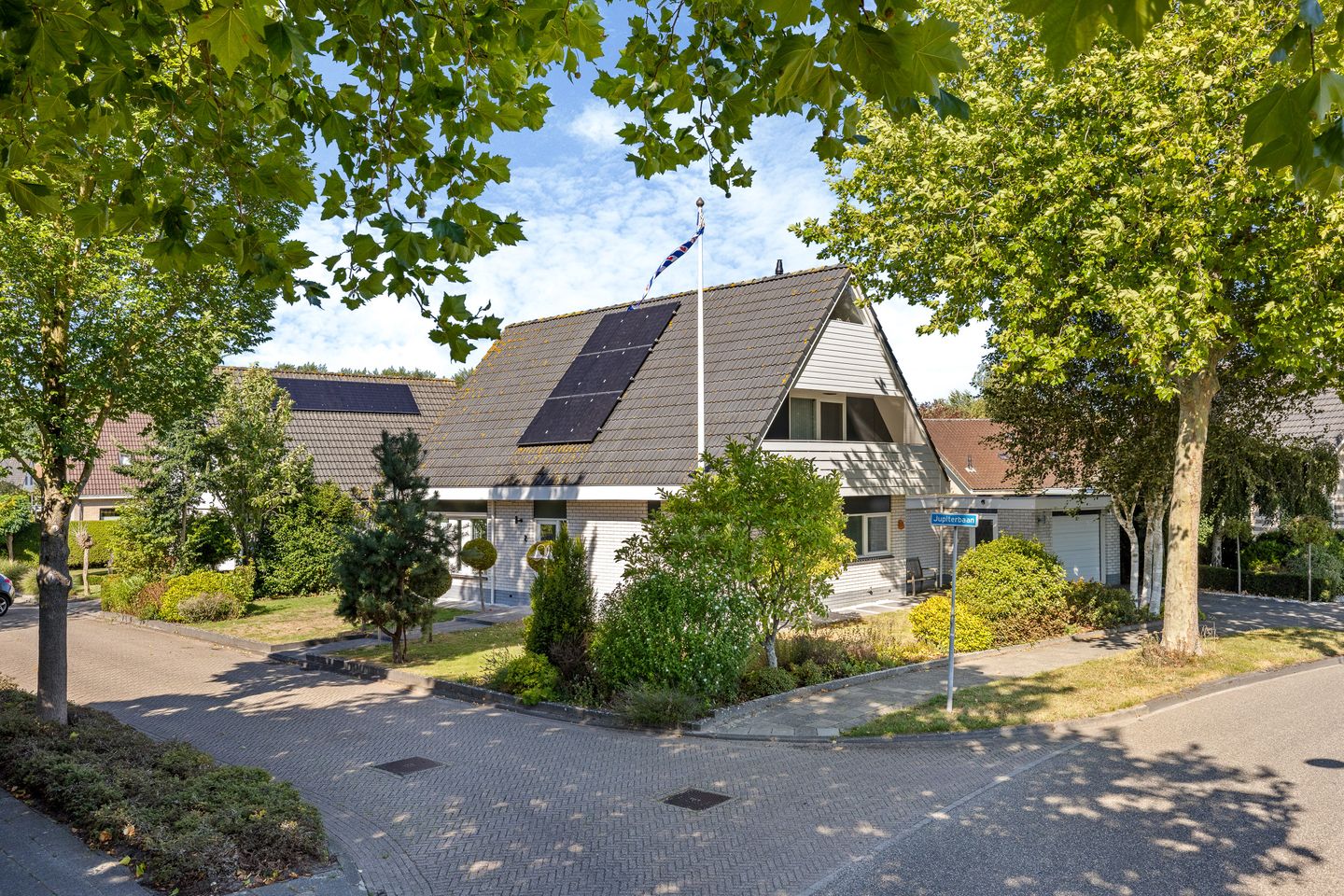 Foto 1 van Jupiterbaan 2
