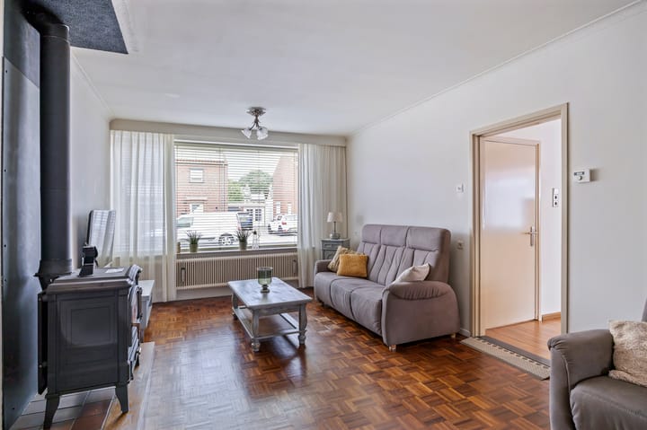 Hoekwoning te koop: Rozenstraat 42, Echt